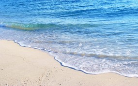 夏日冲绳  冲绳岛图片 白色海浪 冲绳岛的碧海蓝天 风景壁纸