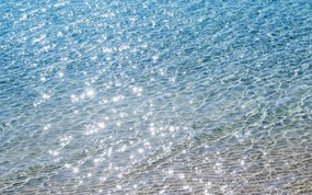 夏日冲绳  冲绳岛图片 海水清澈见底 冲绳岛的碧海蓝天 风景壁纸
