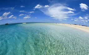 夏日冲绳  冲绳岛图片 清澈透明的海 冲绳岛的碧海蓝天 风景壁纸