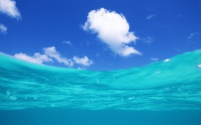 夏日冲绳  冲绳岛图片 蓝天 白云 碧海 冲绳岛的碧海蓝天 风景壁纸