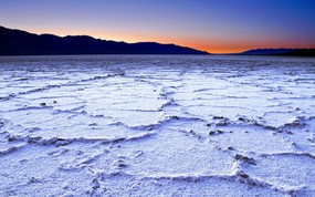 地球瑰宝 大尺寸自然风景壁纸精选 第二辑 Salt Flats Badwater Death Valley California 加利福尼亚州 死亡谷盐碱地图片壁纸 地球瑰宝大尺寸自然风景壁纸精选 二 风景壁纸