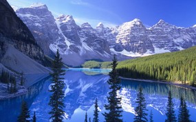 世界名胜之旅 美洲篇 加拿大班芙国家公园 梦莲湖图片 Moraine Lake Banff National Park Alberta Canada 世界名胜之旅美洲篇 风景壁纸