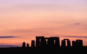 文化之旅 地理人文景观壁纸精选 第三辑 Stonehenge at Sunset Wiltshire England 英格兰威尔特郡 日落中的史前巨石阵图片壁纸 文化之旅地理人文景观壁纸精选 第三辑 风景壁纸