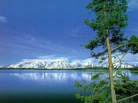 秀丽 静静的湖水二 秀丽-静静的湖水二 风景壁纸