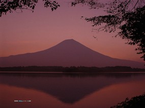  富士山夜景摄影壁纸 Night Scene of Fuji Mountian Japan 夜色富士山 Fuji Mountian Japan 风景壁纸