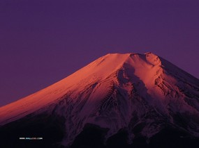  富士山夜景摄影壁纸 Night Scene of Fuji Mountian Japan 夜色富士山 Fuji Mountian Japan 风景壁纸
