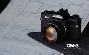 Olympus 奥林巴斯相机壁纸 70年经典 下辑 1984年 Olympus OM 3 相机 Olympus Camera OM 3 Camera 奥林巴斯70年经典相机(二) 广告壁纸