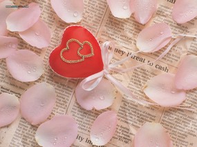  情人节心形小饰品图片 Valentine s Day Celebration Gifts 浪漫情人节壁纸-情人节爱意饰品桌面 节日壁纸