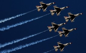 美国空军USAF的雷鸟 USAF Thunderbirds 壁纸21 美国空军USAF的雷 军事壁纸