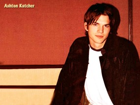 艾什顿 库奇 Ashton Kutcher 壁纸6 艾什顿·库奇 Ash 明星壁纸