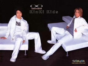 日本明星 Kinki Kids 近畿小子写真壁纸 近畿小子 Kinki Kids 壁纸 Desktop Wallpaper of Japanese Stars 日本明星Kinki Kids 近畿小子写真壁纸 明星壁纸