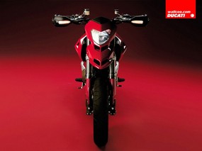 超越个性 杜卡迪 Hypermotard 1100 系列越野摩托车壁纸 Ducati 摩托车壁纸 Ducati Hypermotard 杜卡迪越野摩托车壁纸 汽车壁纸