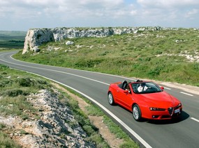 意大利浪漫敞篷Alfa Romeo Spider精美壁纸 意大利浪漫敞篷Alfa Romeo Spider精美壁纸 汽车壁纸