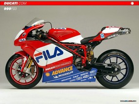 意大利Ducati 摩托赛车壁纸 意大利Ducati 摩托车壁纸 racing motor car wallpaper 意大利赛车杜卡迪壁纸-2004世界大赛车款 汽车壁纸