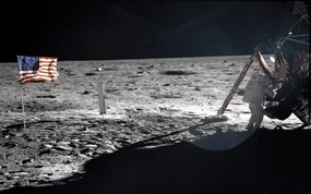 One Giant Leap for Mankind  Neil Armstrong On The Moon 登月舱旁的阿姆斯壮 阿波罗11号登月40周年纪念壁纸 人文壁纸