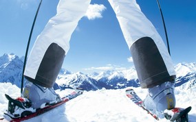 滑雪圣地 阿尔卑斯山度假壁纸 滑雪前的准备图片壁纸 滑雪圣地阿尔卑斯山度假壁纸 人文壁纸