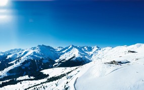 滑雪圣地 阿尔卑斯山度假壁纸 阿尔卑斯山雪景图片壁纸 滑雪圣地阿尔卑斯山度假壁纸 人文壁纸