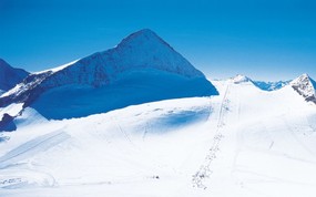 滑雪圣地 阿尔卑斯山度假壁纸 阿尔卑斯山图片壁纸 滑雪圣地阿尔卑斯山度假壁纸 人文壁纸
