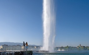 世界公园 瑞士夏季旅游名胜 Jet d Eau Geneva 全世界最高的喷泉 日内瓦喷泉图片壁纸 世界公园瑞士夏季旅游名胜 人文壁纸