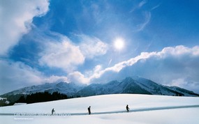 温泉与滑雪瑞士冬季旅游景点壁纸 人文壁纸