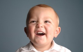  可爱婴儿摄影 金发小绅士图片壁纸 爱与纯真-可爱婴儿儿童摄影壁纸 摄影壁纸