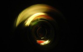 个人精彩摄影壁纸  酒瓶里的风景 暗夜的忏悔 BK摄影作品《酒瓶里的风景》 摄影壁纸