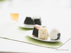  日本饭团图片 Japanese sushi Photo 健康早餐-美食摄影壁纸 摄影壁纸