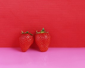鲜鲜草莓壁纸 植物壁纸